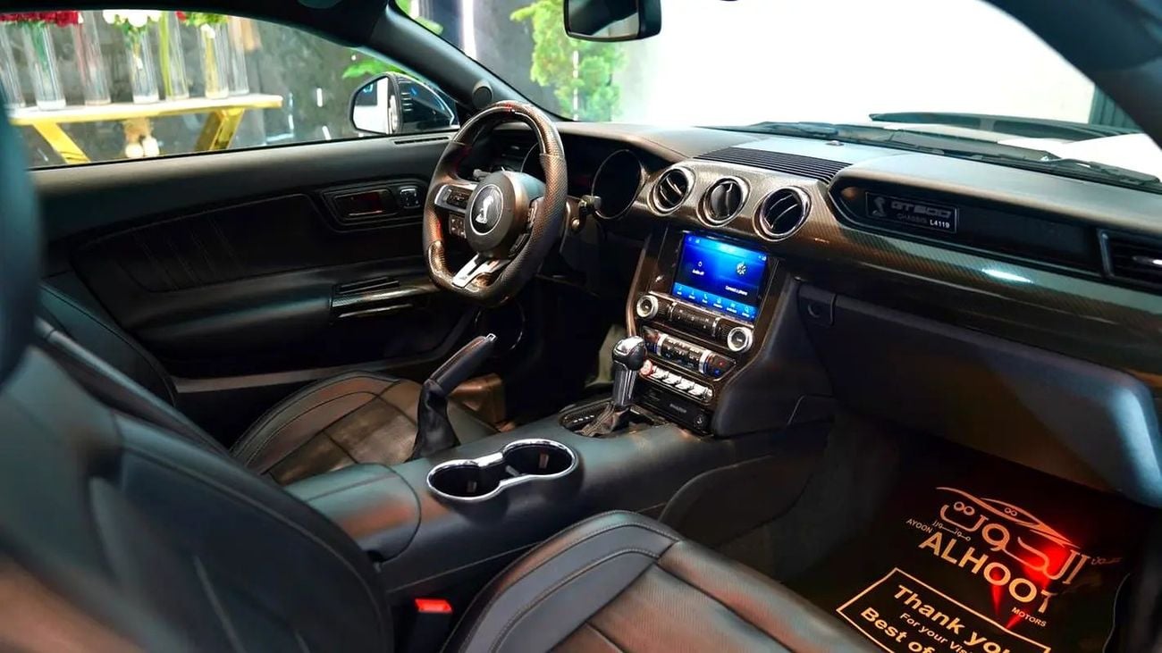 Ford Mustang GT Premium 5.0L V8