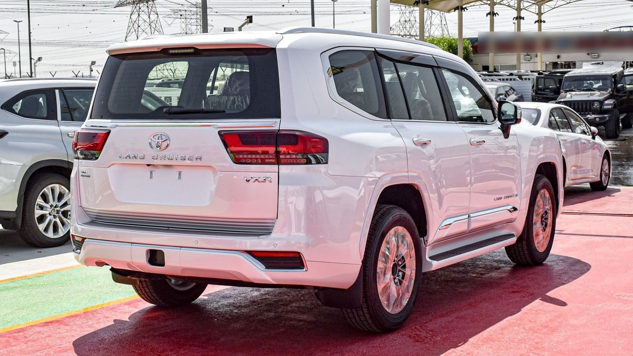 Toyota Land Cruiser VXR 3.5L TWIN TURBO
