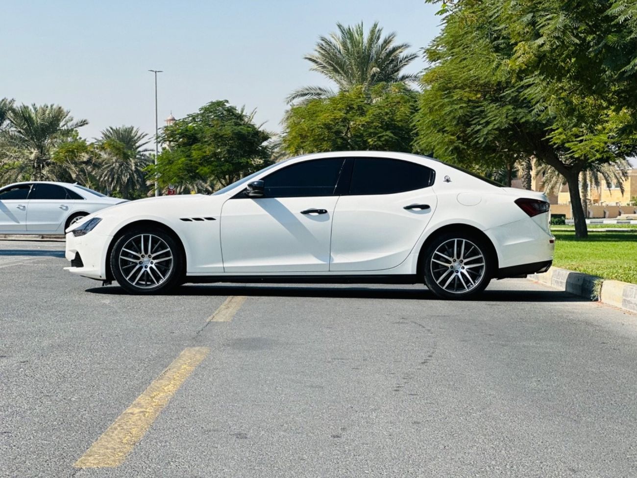 مازيراتي جيبلي S Q4 3.0L (410 HP) MASERATI GHIBLI S Q4 MODEL 2015 GCC SPACE