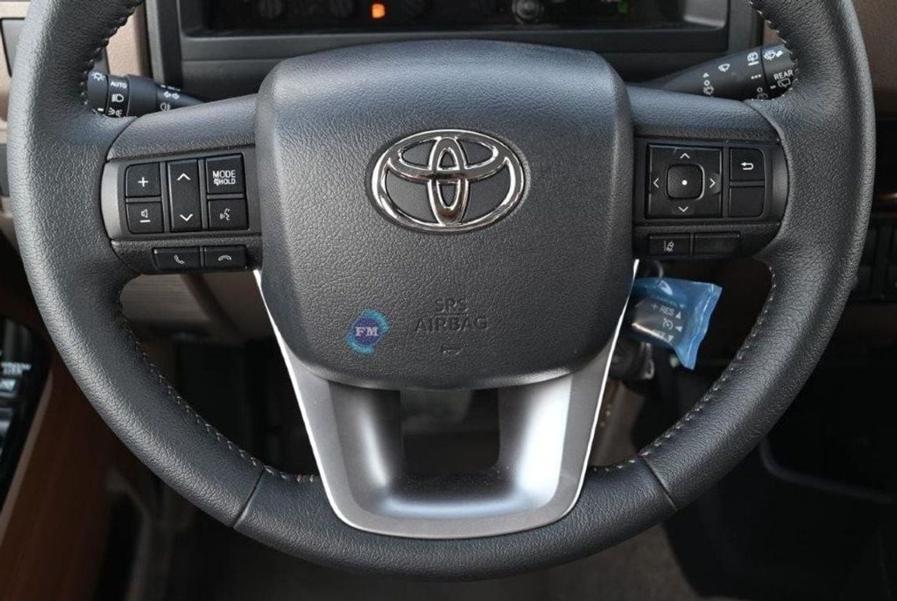 Toyota Land Cruiser 70 SDLX 4.0L Petrol 4WD AUTOMATIC