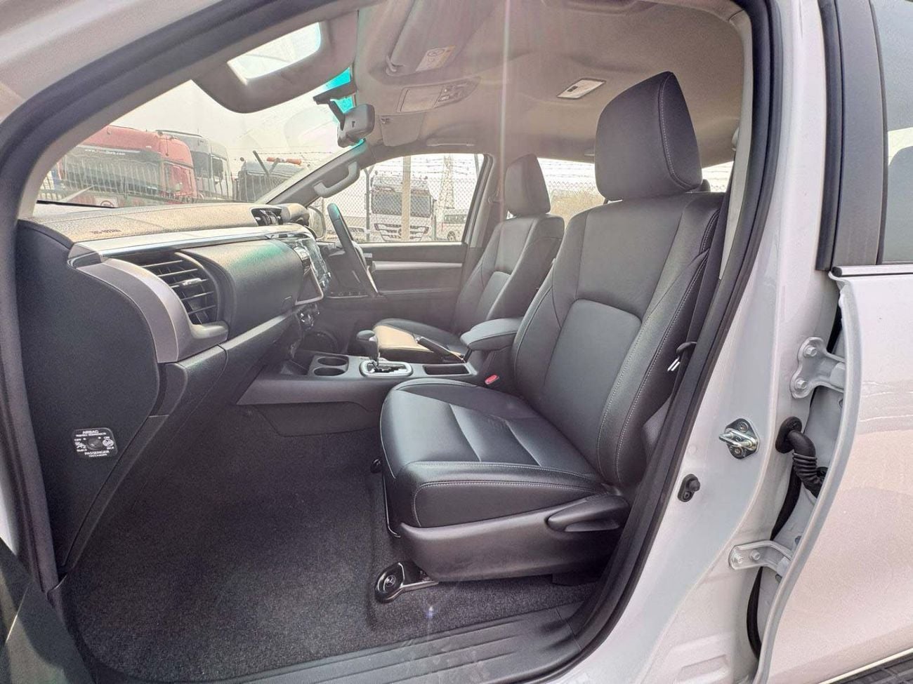 Toyota Hilux 2025 TOYOTA RIGHT HAND DRIVE HILUX TOP-LINE D/CAB 2.8L DIESEL BRAND NEW 0KM