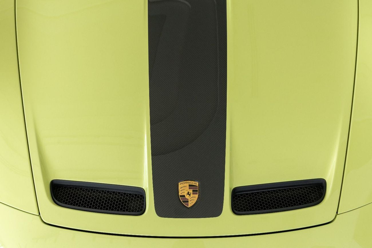 Porsche 911 GT3 4.0L Porsche 911 GT3 | Weissach package | Ceramic brakes | GCC | Dealer Warranty and Service Con