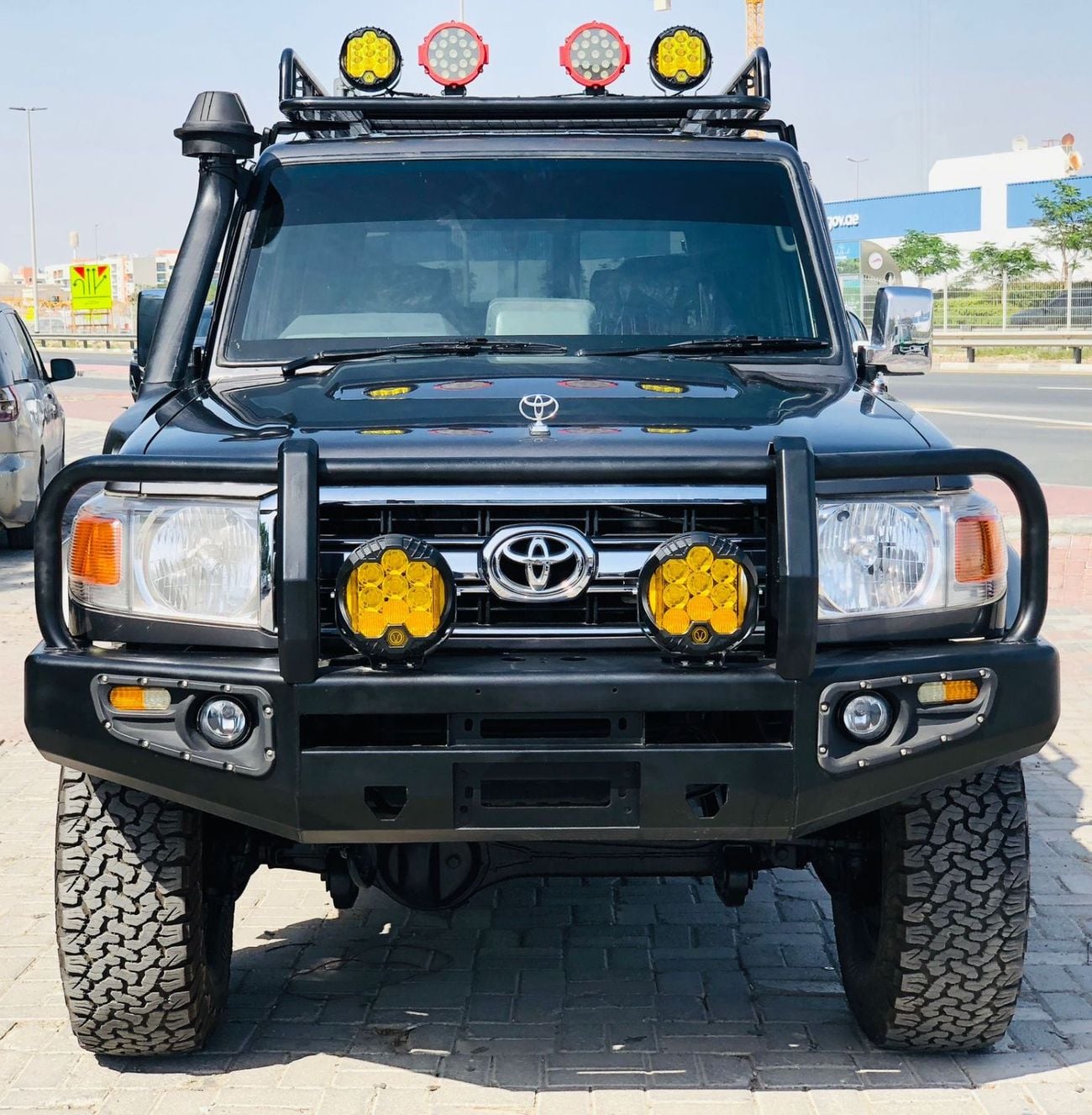 تويوتا لاند كروزر 70 LC76 RHD 1HZ 4.2L V6 Diesel Engine Manual Gear 4WD 7 Seats 5 Doors