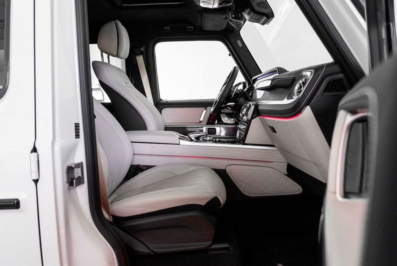 Mercedes-Benz G 63 AMG Mercedes Service History / Japan spec