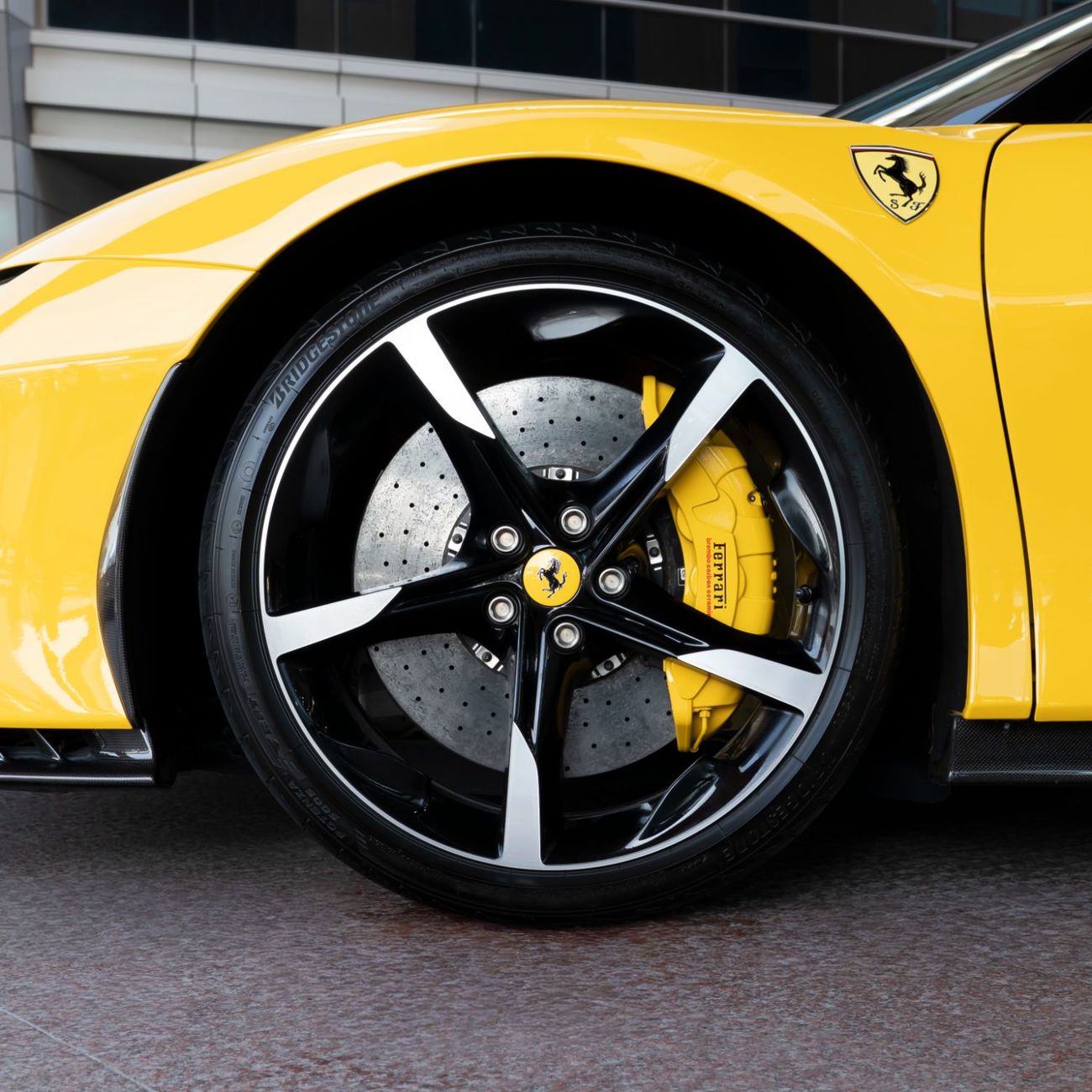 Ferrari SF90 Spider FERRARI SF90 SPIDER DONE ONLY 3000KM GCC WITH WARRANTY + SERVICE