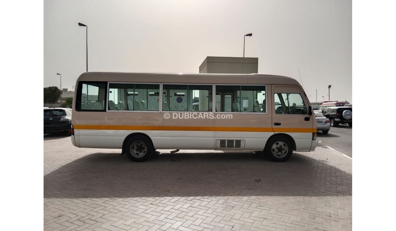 Toyota Coaster HINO LIESSE II BUS RIGHT HAND DRIVE (PM1386)