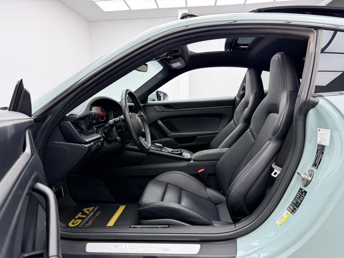 بورش 911 CARRERA 2025 Porsche 911 Carrera With Aero Kit, 2027 Porsche Warranty, Full Porsche Service History, GCC