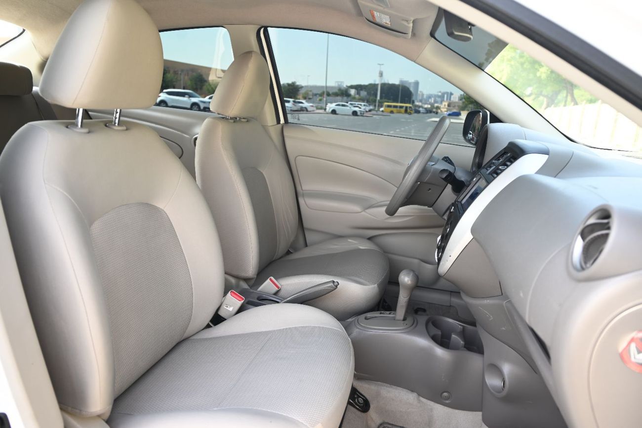 Nissan Sunny 445 AED - APPLE CARPLAY - LOW MILEAGE - NISSAN SUNNY SV 1.6L GCC SPECS - WELL MAINTAINED