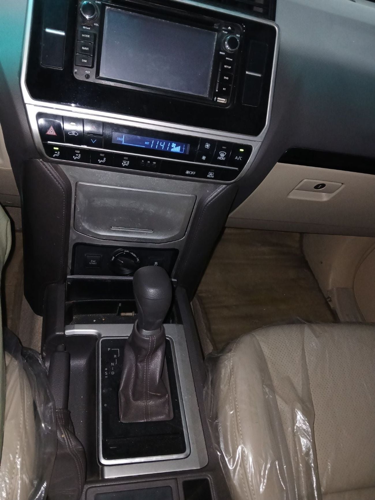 Toyota Prado TX-L 2.7L v4 petrol Engine Colour Black Transmission Automatic Interior Beige Leather seats 7seats back C