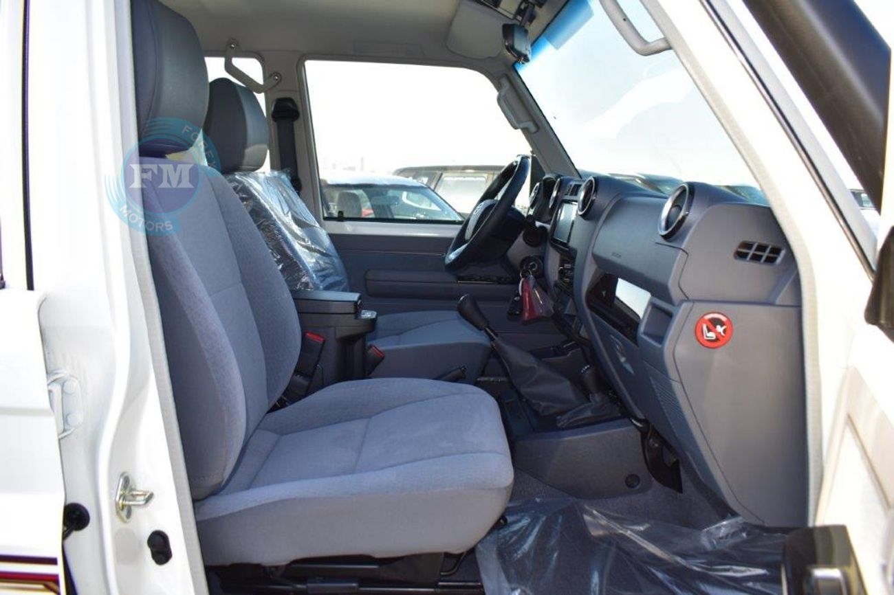 Toyota Land Cruiser 76 Hardtop LX Limited V8 4.5L Turbo Diesel 4WD Manual Transmission