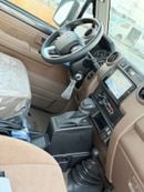 تويوتا لاند كروزر بيك آب Std 4.0L Single Cab Utility 4WD