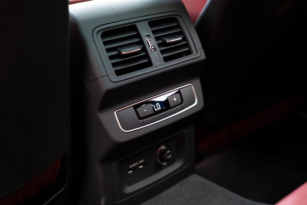 Audi SQ5 TFSI quattro 3.0L (349 HP) 2024 Agency Warranty Full Service History 3.0L Turbo V6 Low Milea
