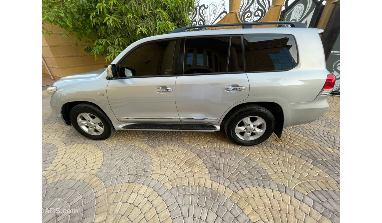 Toyota Land Cruiser VXR