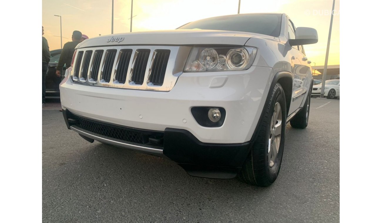 Jeep Grand Cherokee Jeep Grand Cherokee_Gcc_2013_Excellent_Condition _Full option