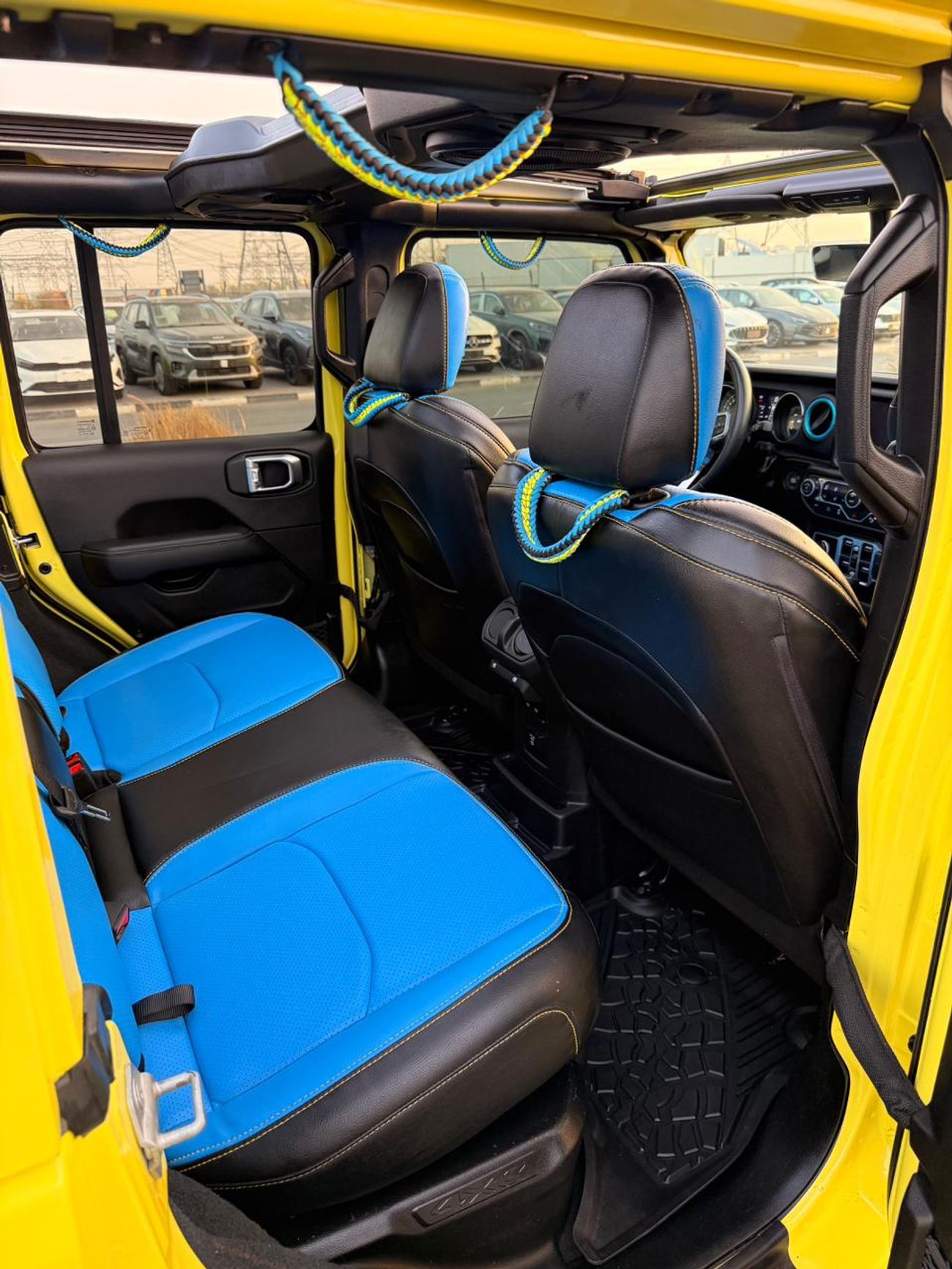 جيب رانجلر Hybrid Sahara 4XE Edition sport 2023