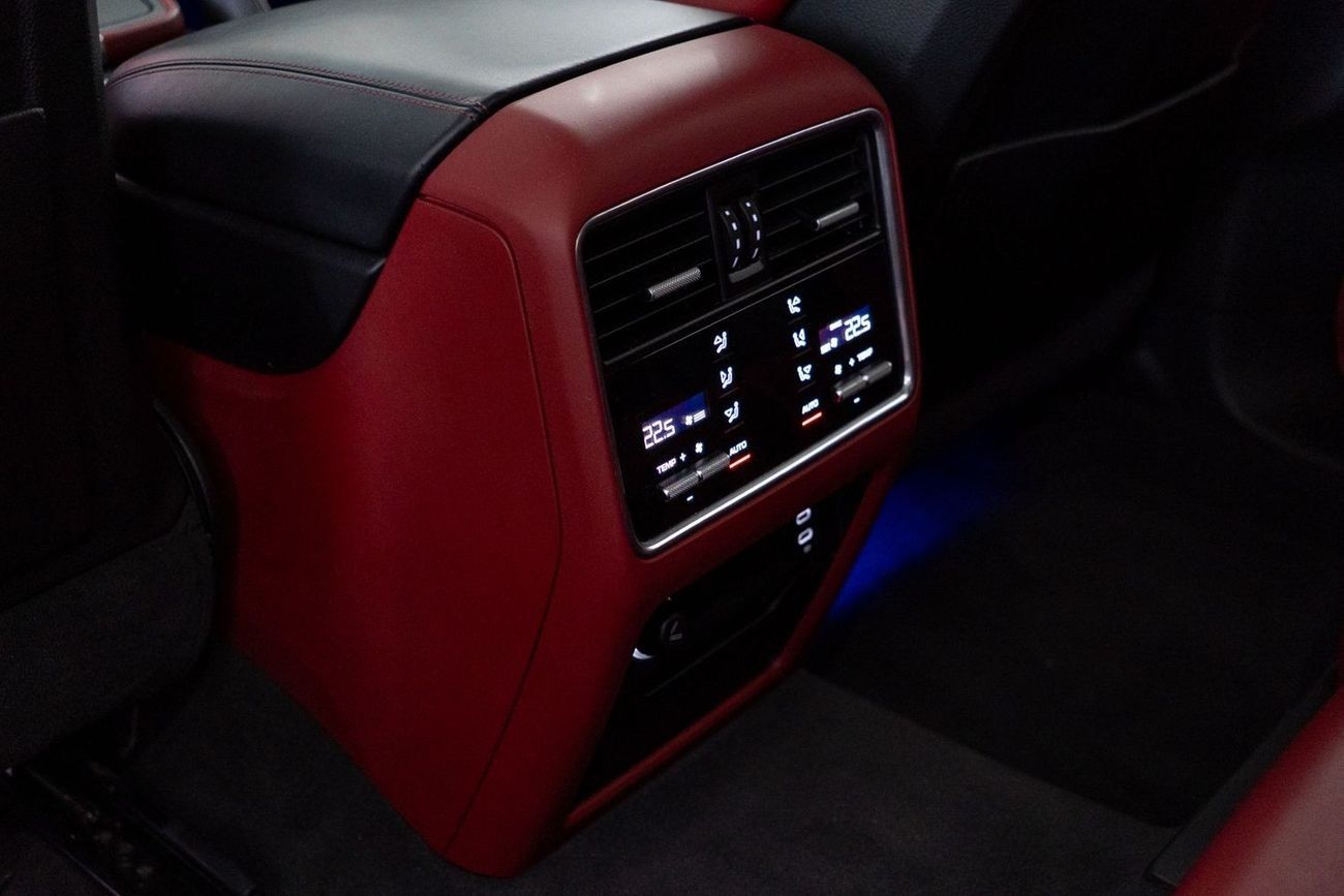 Porsche Cayenne Std 3.0L (340 HP)