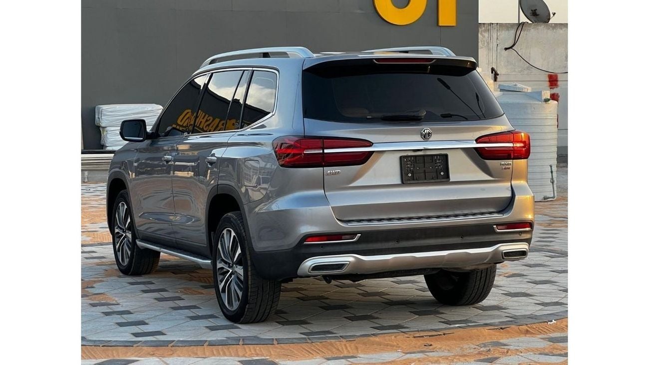 أم جي RX8 لاكجري