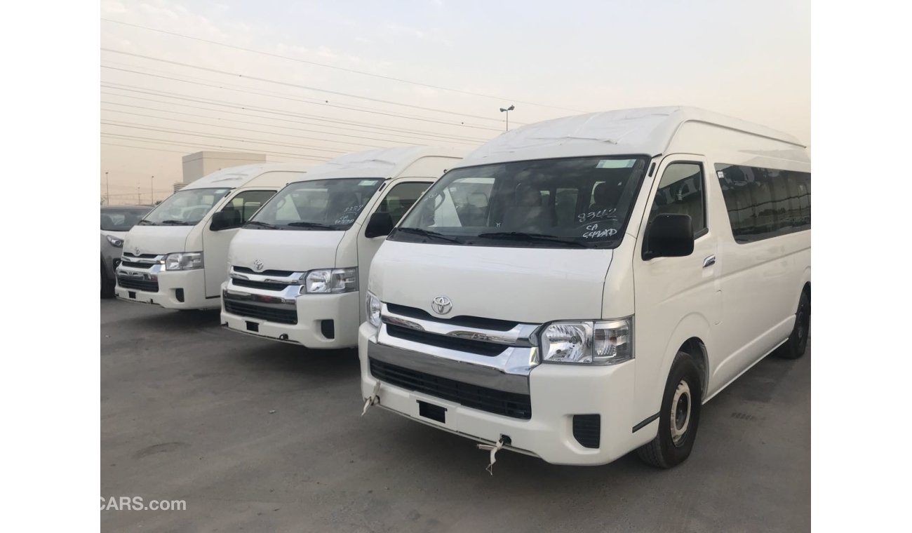 Toyota Hiace 15 seats