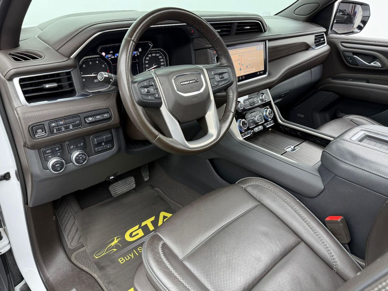 GMC Yukon Denali 6.2L (8 Seater) 2021 GMC Yukon Denali, Warranty, Full GMC Service History, Excellent Conditio