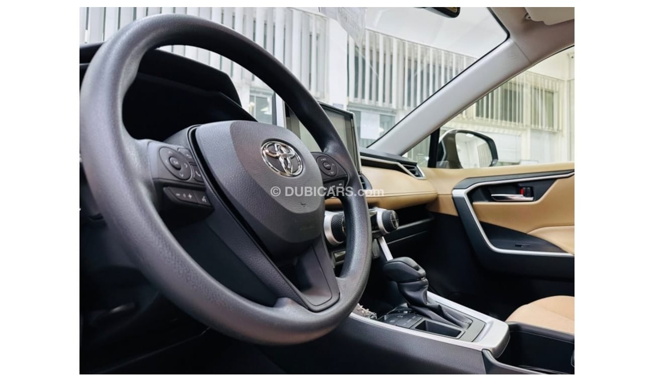 Toyota RAV4 GCC .. Warranty .. VX .. Brand New .
