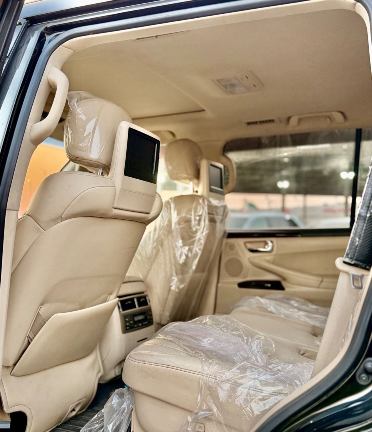 لكزس LX 570 PLATINUM