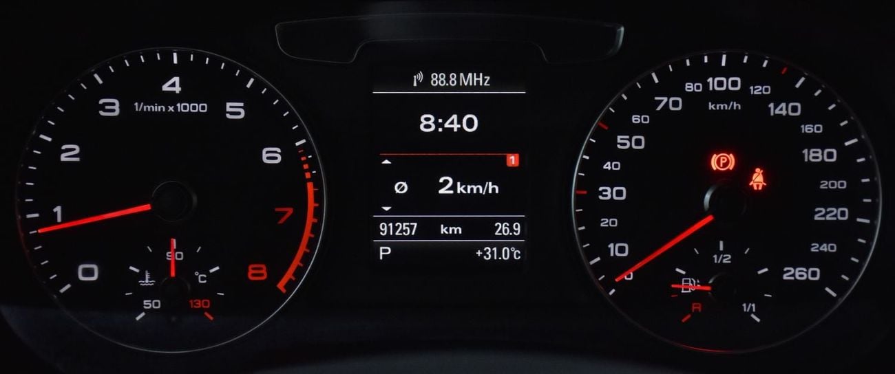 أودي Q3 35 TFSI S-LINE عرض ممتاز لسيارة أودي Q3 35TFSi S-Line (موديل 2017) باللون الأزرق بمواصفات خليجية