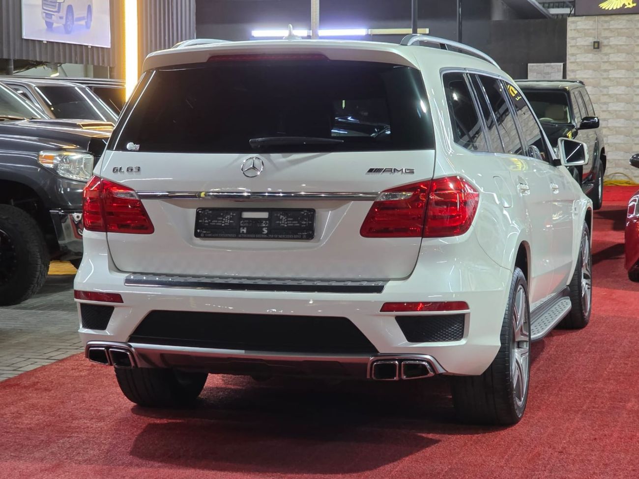 مرسيدس بنز GL 63 AMG Std 5.5L