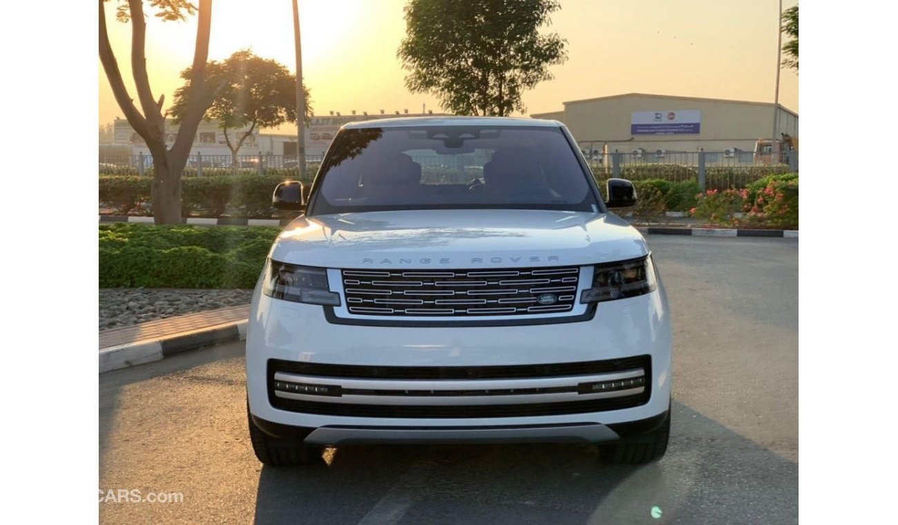 Land Rover Range Rover GCC SPEC UNDER WARRANTY AND SERVICE CONTRACT