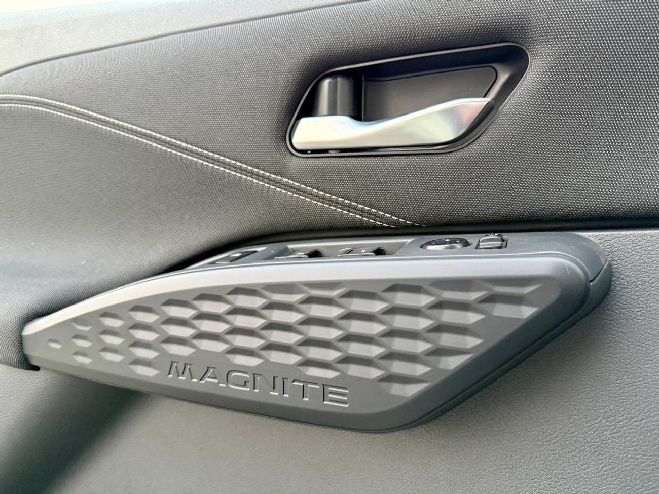 نيسان ماغنيت Nissan Magnite Acenta 1.0L Turbo Petrol Automatic