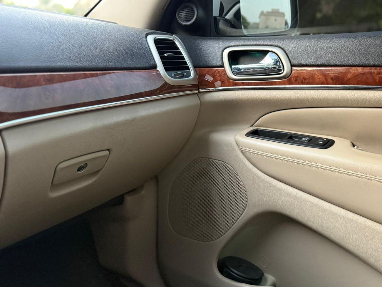 جيب جراند شيروكي Limited 3.6L