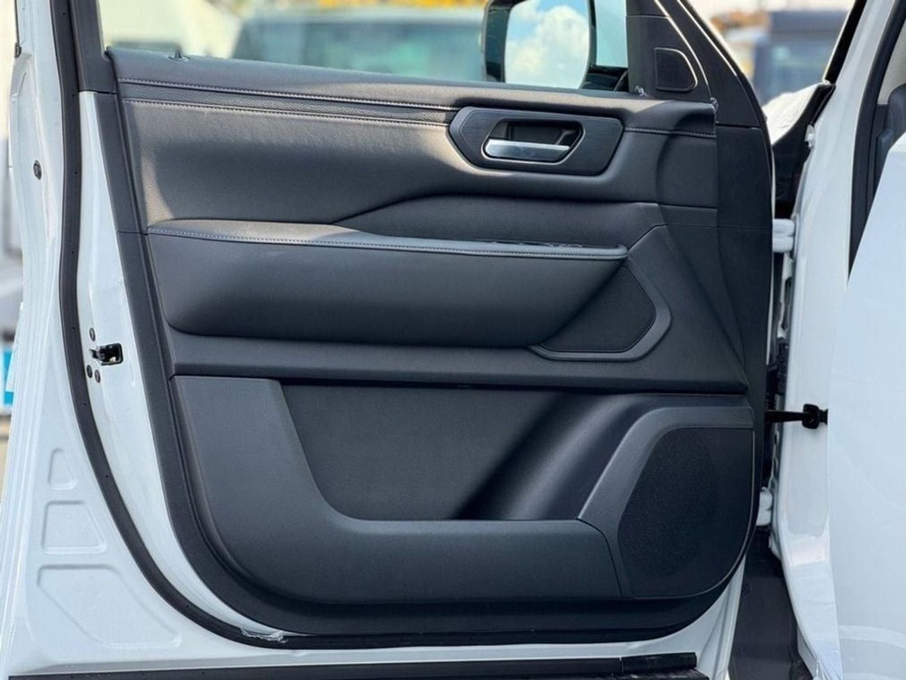 Nissan Patrol NISSAN PATROL 2025 3.8L