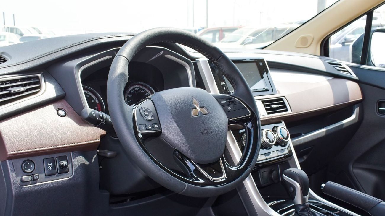 ميتسوبيشي إكسباندر كروس Brand New Mitsubishi XpanderCross 2025 1.5L A/T FWD|Petrol|Silver/Black |XPANDER-CR-25| FOR EXPORT O