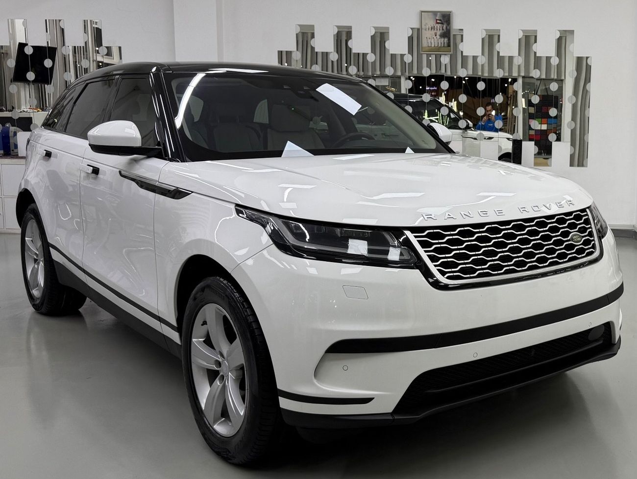 لاند روفر رينج روفر فيلار P250 S 2.0L Petrol