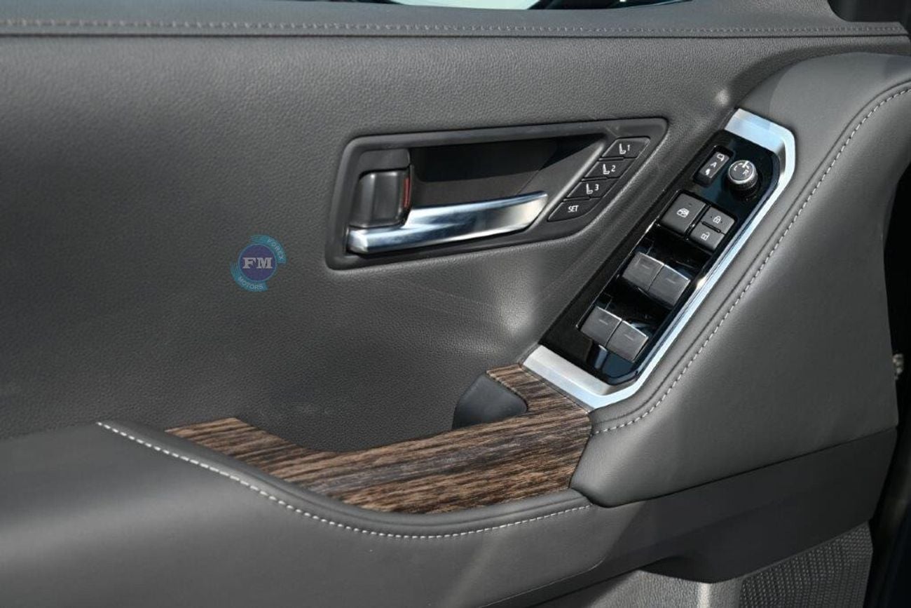 Toyota Land Cruiser 300 VXR 4.0L Petrol Automatic