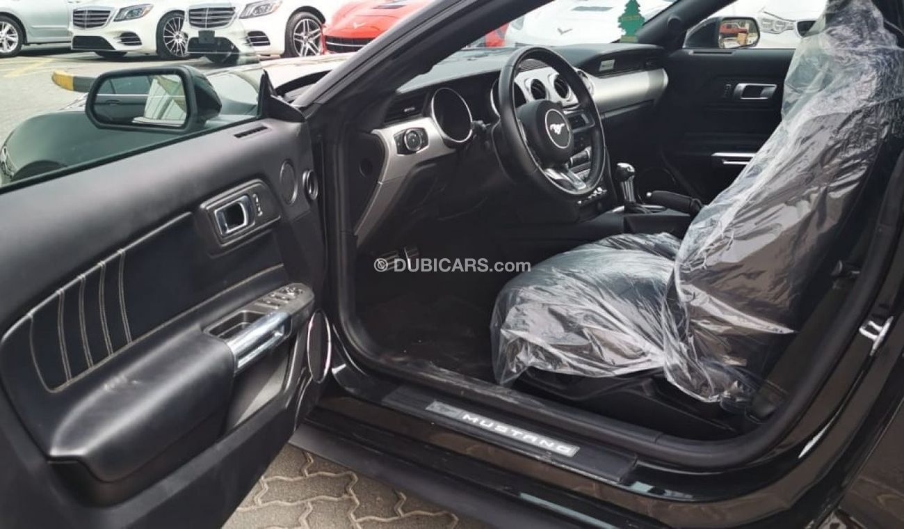 Ford Mustang Convertible