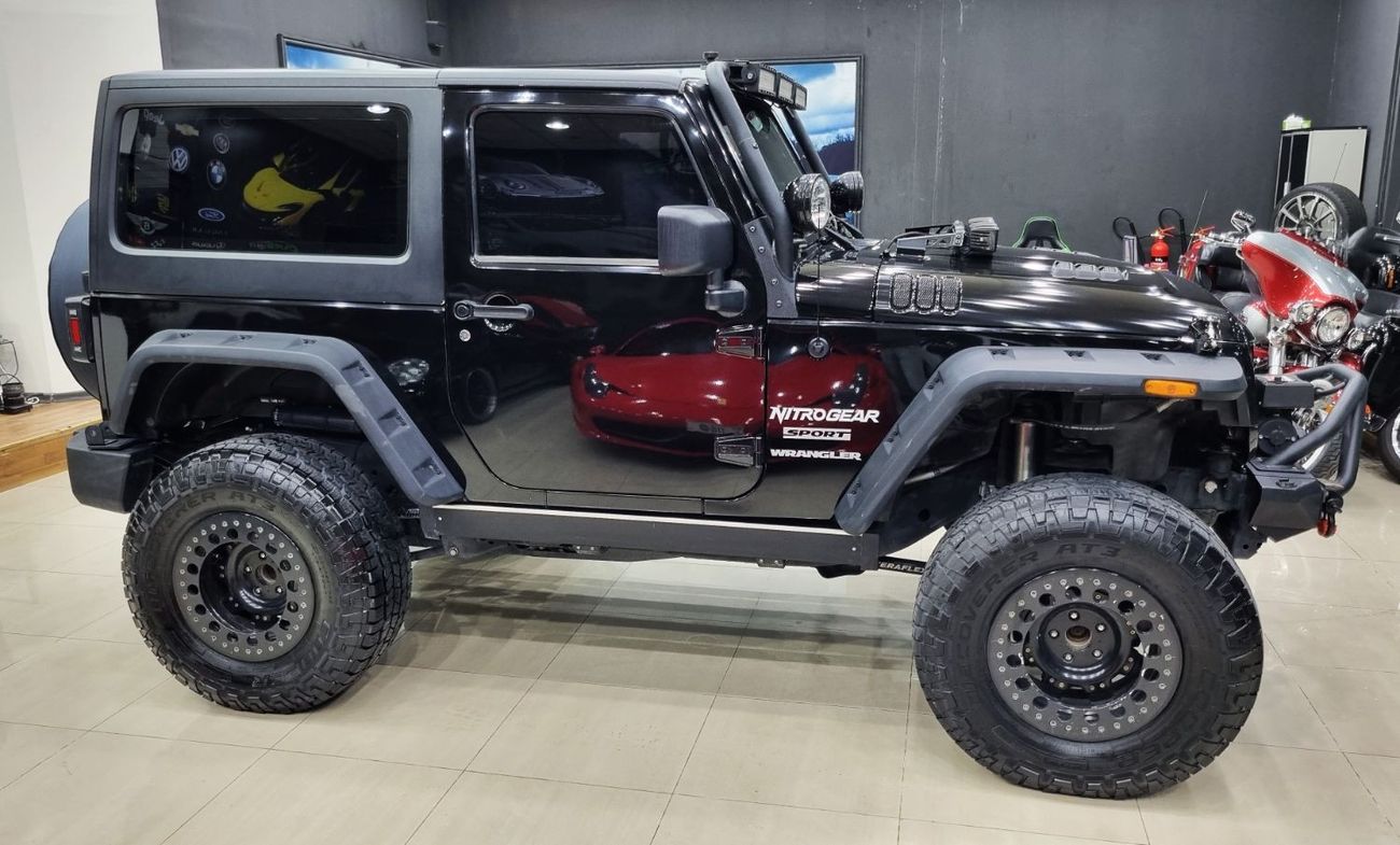 Jeep Wrangler JEEP WRANGLER SPORT 2013 IN VERY GOOD CONDITION WITH LOTS OF MODIFICATION