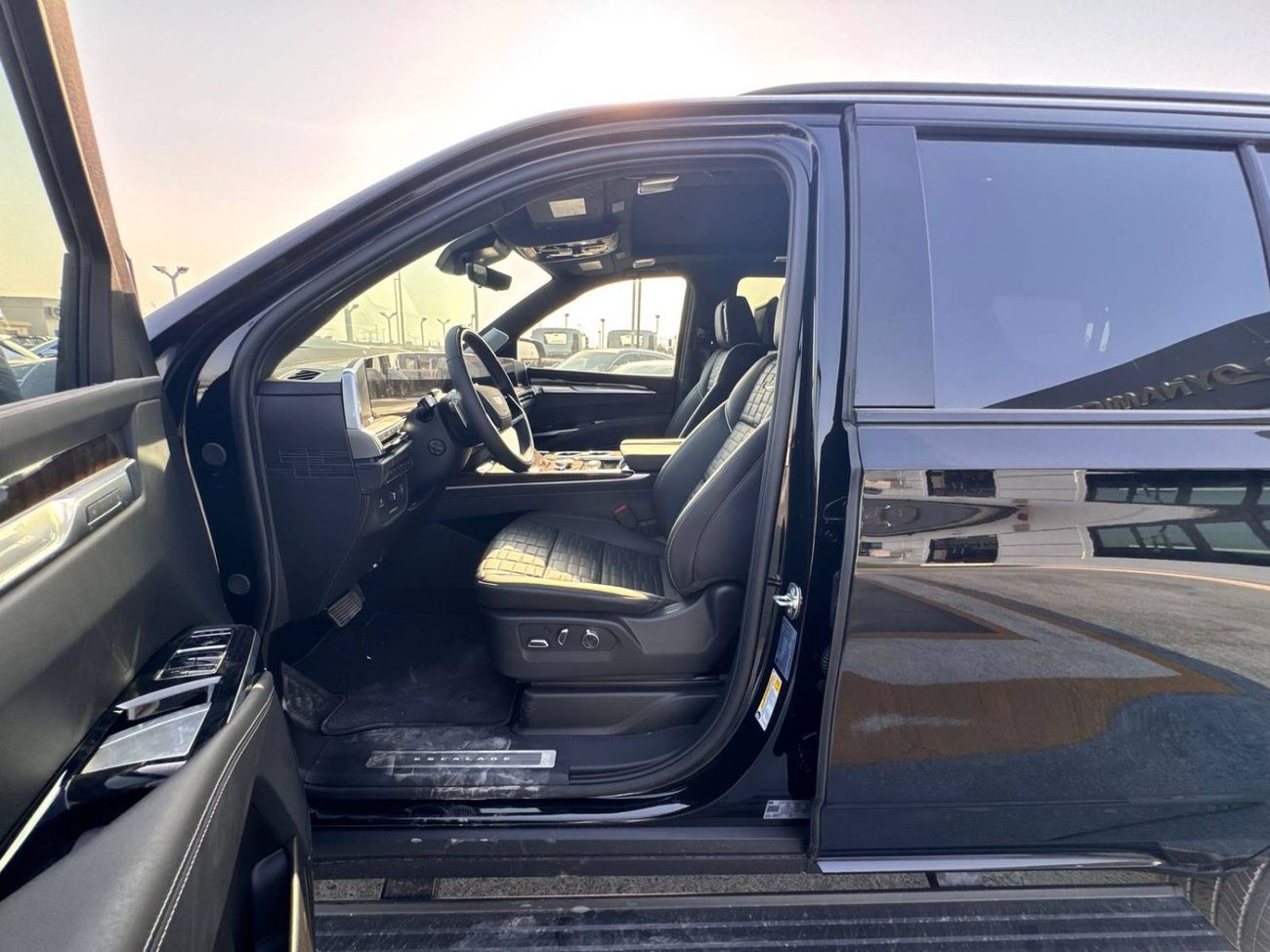 كاديلاك إسكالاد Sport Platinum 6.2L 4WD