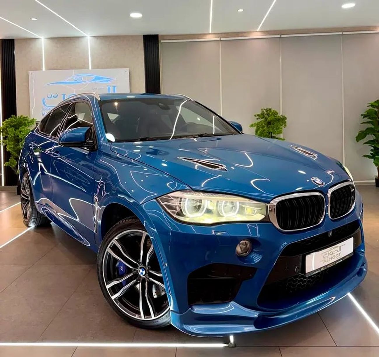 BMW X6 BEST X6M V8 // RADAR // NIGHT VISION // STAR ROOF TOP RANGE // ACCIDENT FREE // GCC // LOW MILES