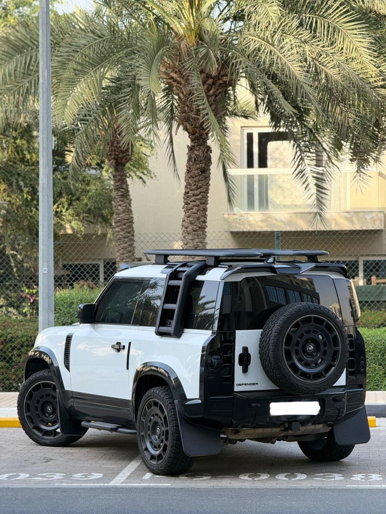لاند روفر Defender 90 S P300