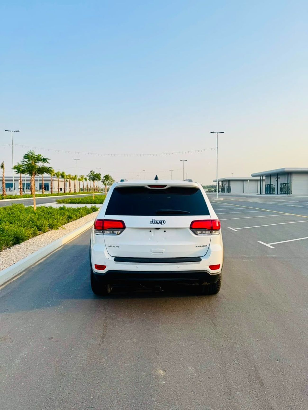Jeep Grand Cherokee LAREDO