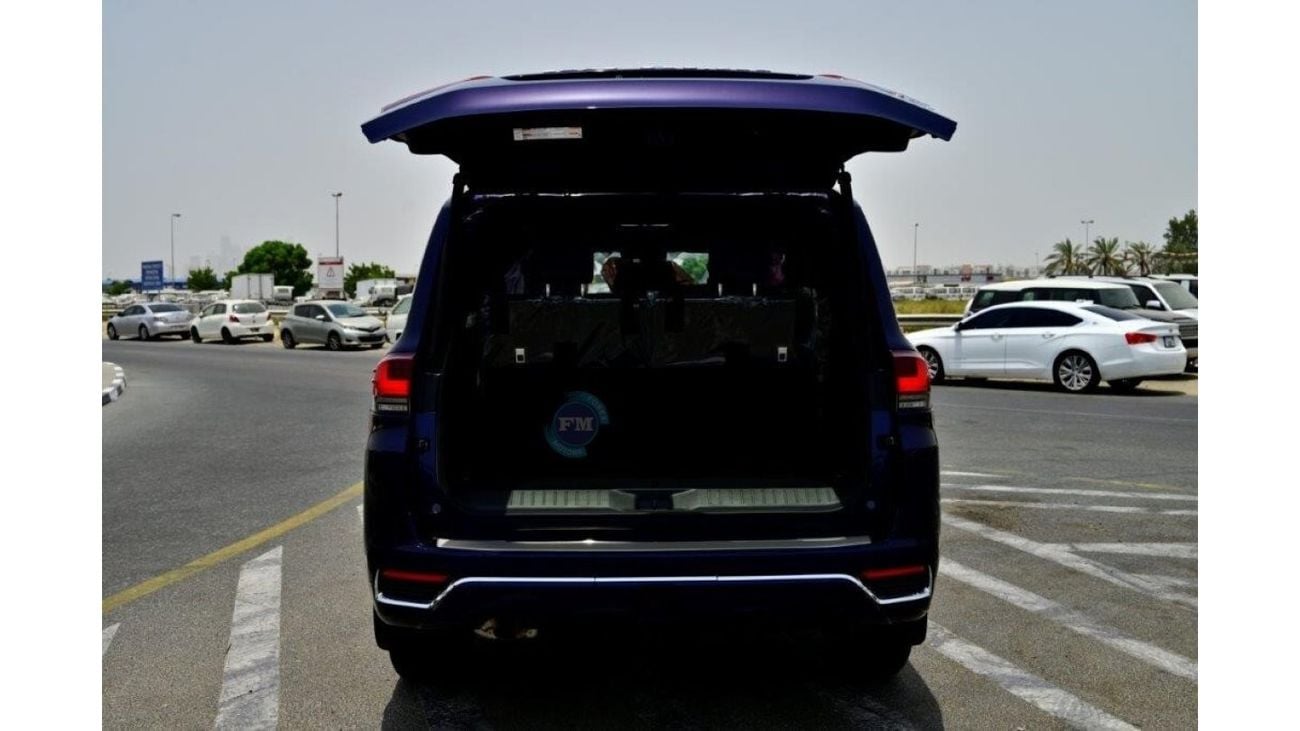 تويوتا لاند كروزر 300 VXR 4.0L Petrol