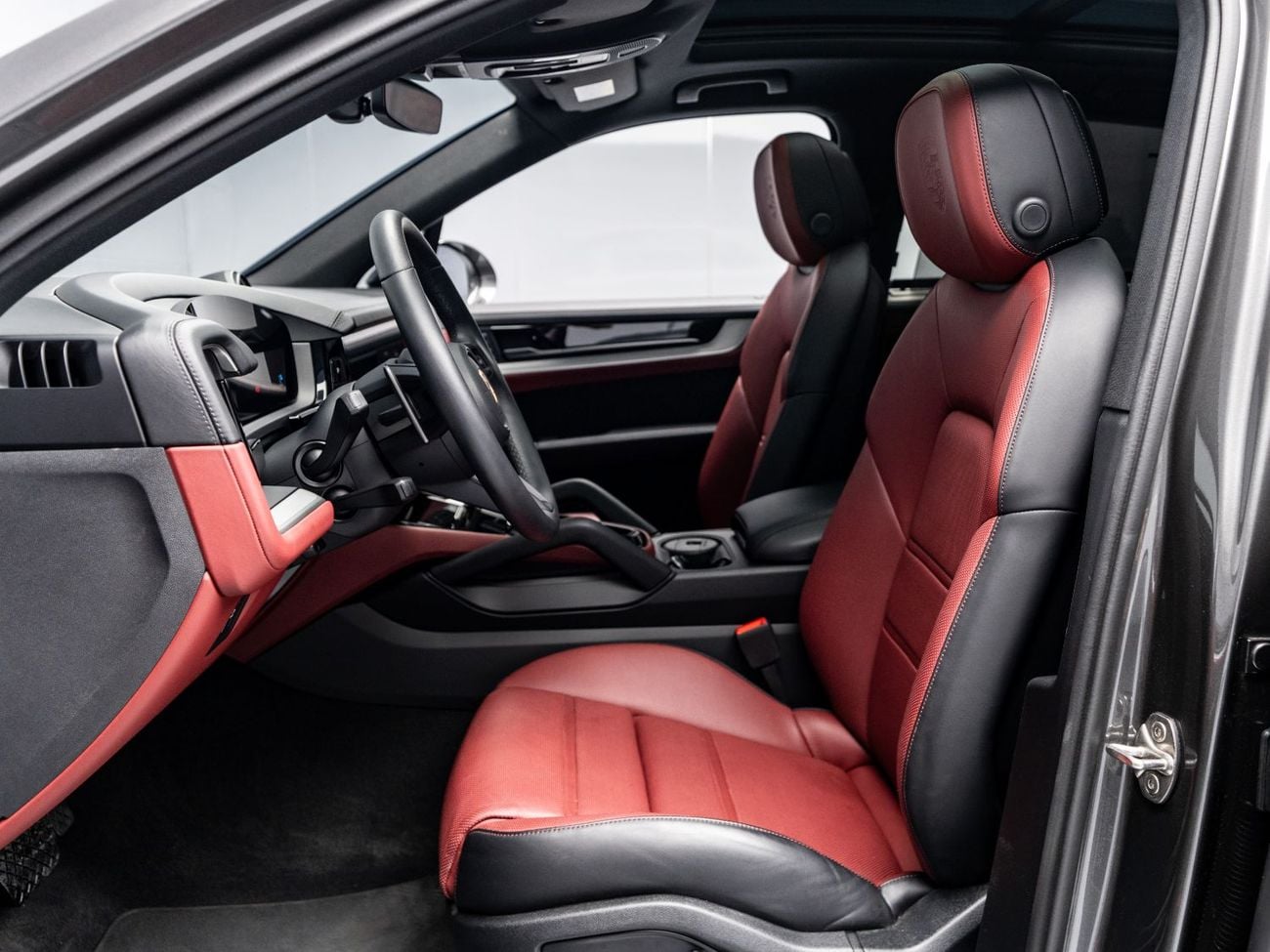 Porsche Cayenne Base 2025 Porsche Cayenne SUV, 3.0 TC V6, AWD, 353bhp, 8 Speed Auto