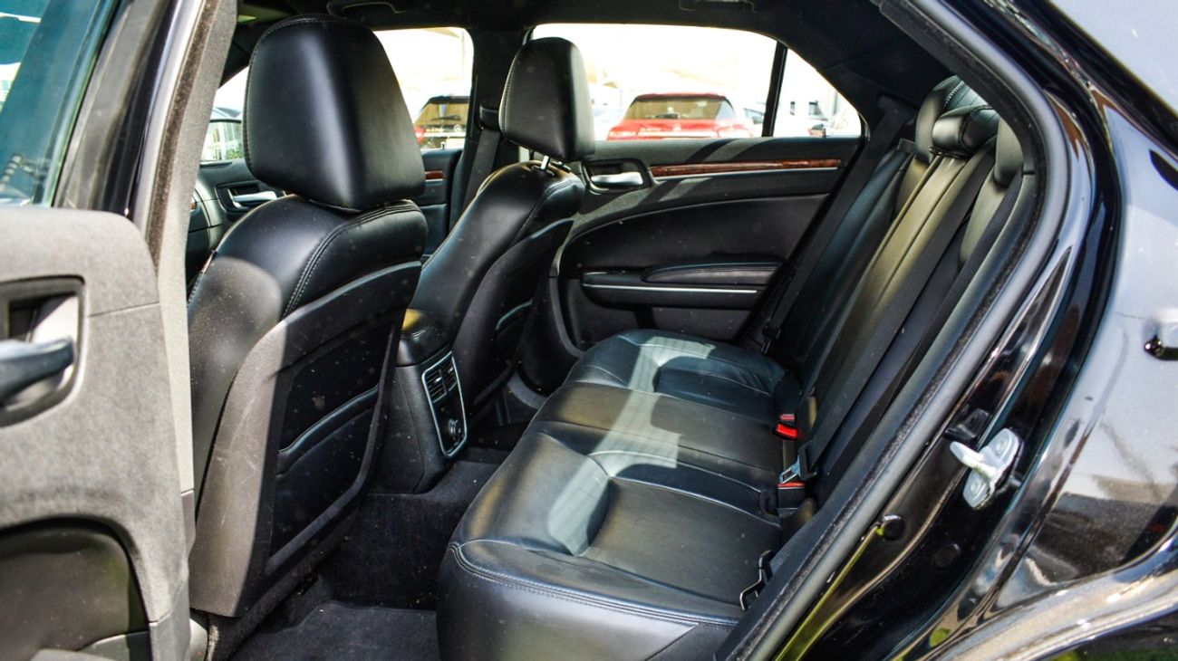 Chrysler 300C Import SRT No. 2 cruise control without accidents, fingerprint, electric mirrors, cruise control, in