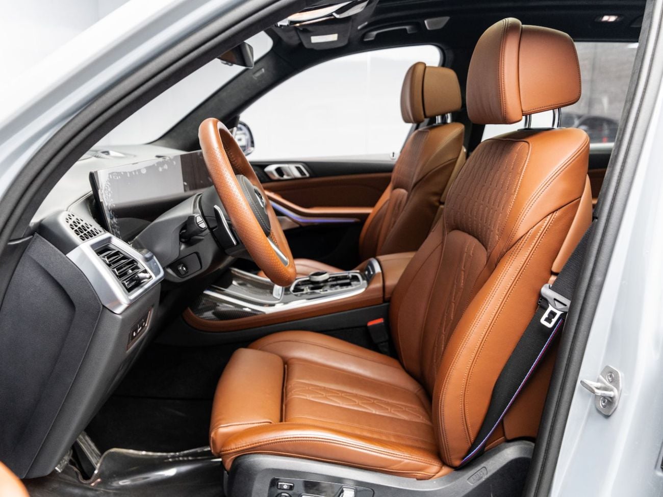 بي أم دبليو X7 M60i XDRIVE 2024 BMW X7 M60i Xdrive, 4.4 TC V8, 4WD, 530bhp, 8 Speed Auto