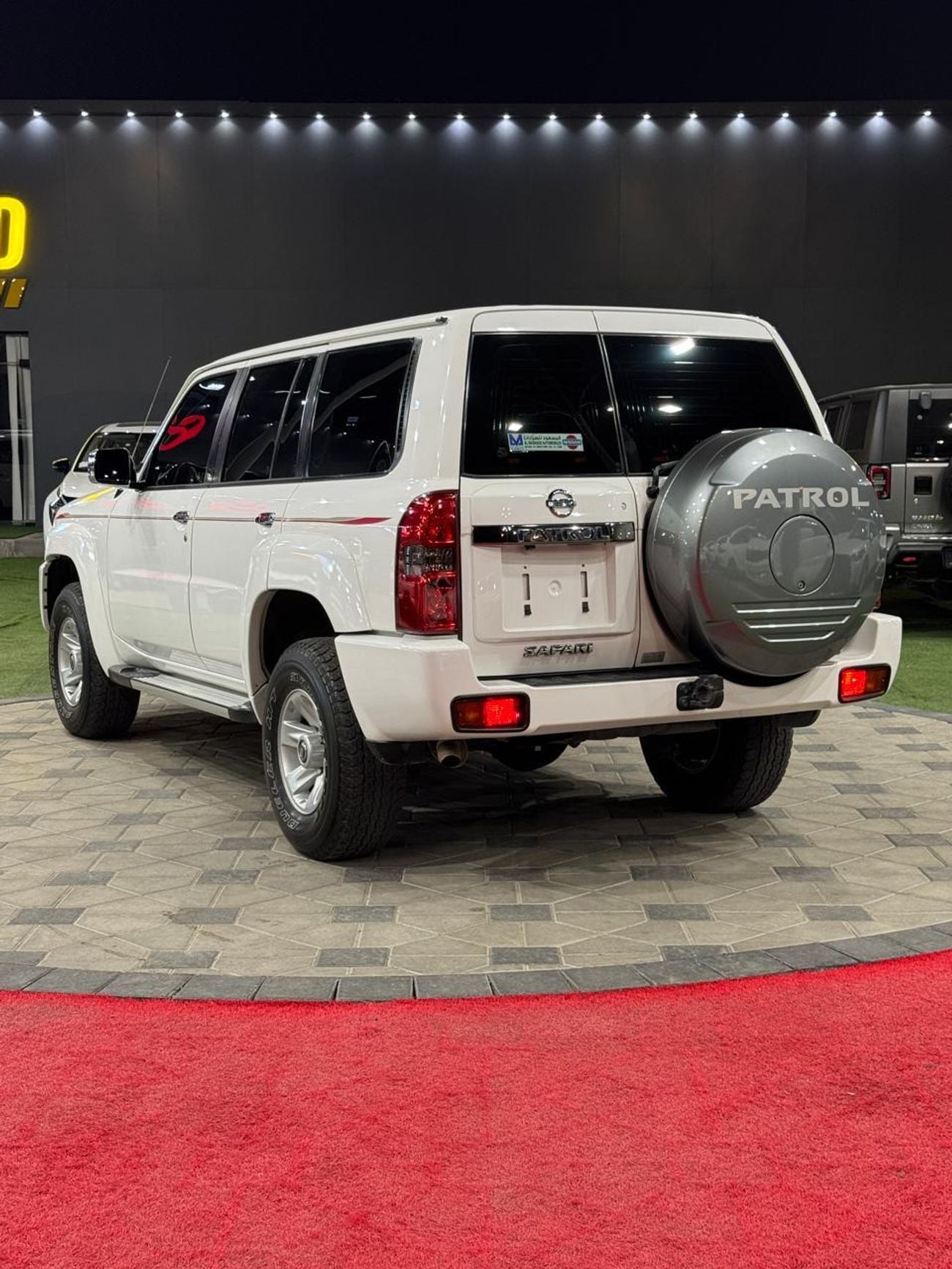 Nissan Patrol Safari 4.8L A/T