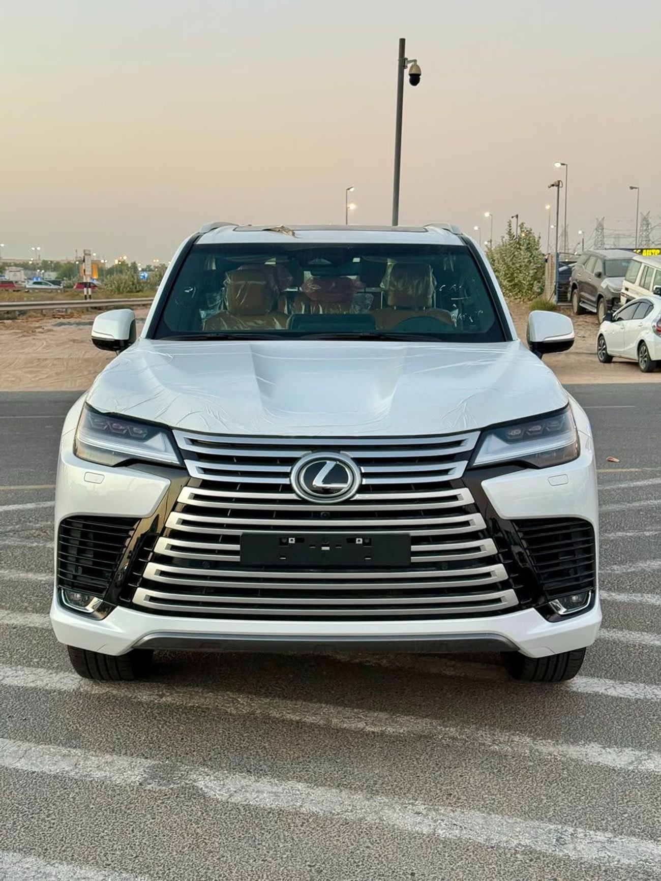 لكزس LX 600 SIGNATURE