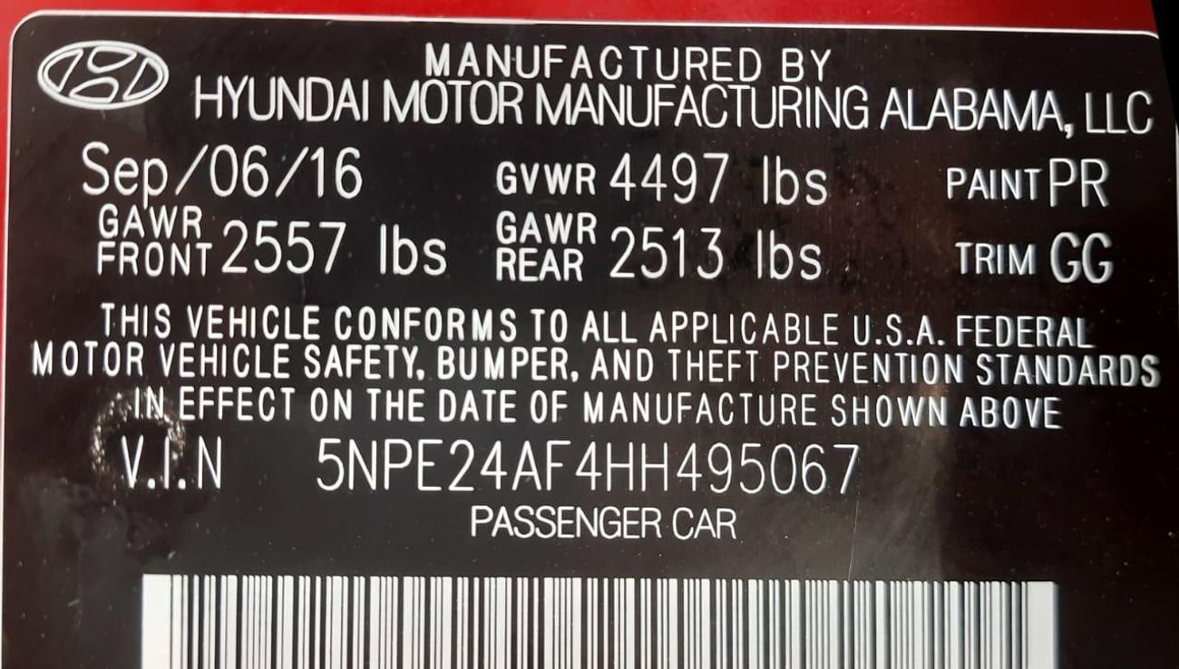 Hyundai Sonata GL Hyundai Sonata Se 2017 Red 2.4L 4 vin: 5NPE24AF4HH495067   ( UAS_ SPEC) VERY GOOD CONDITION