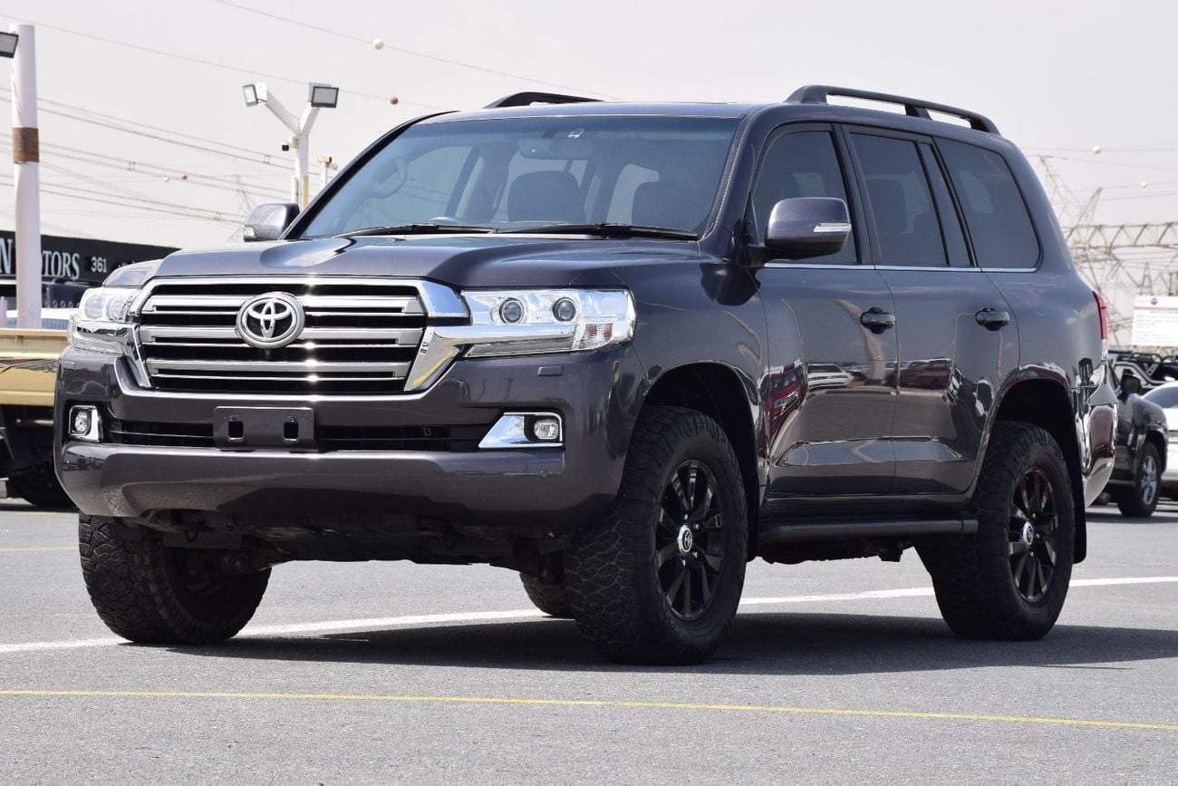 Toyota Land Cruiser VXR VX FULL OPTION DIESEL 4.5L RHD (Export Only)