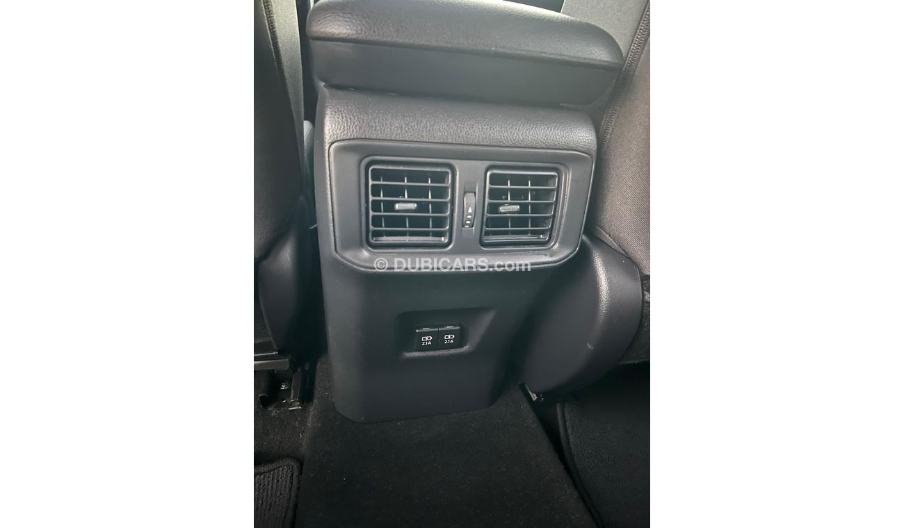 Toyota RAV4 2019 Toyota RAV4 XLE SUV,  4CYL, Automatic, Four Wheel Drive / EXPORT ONLY