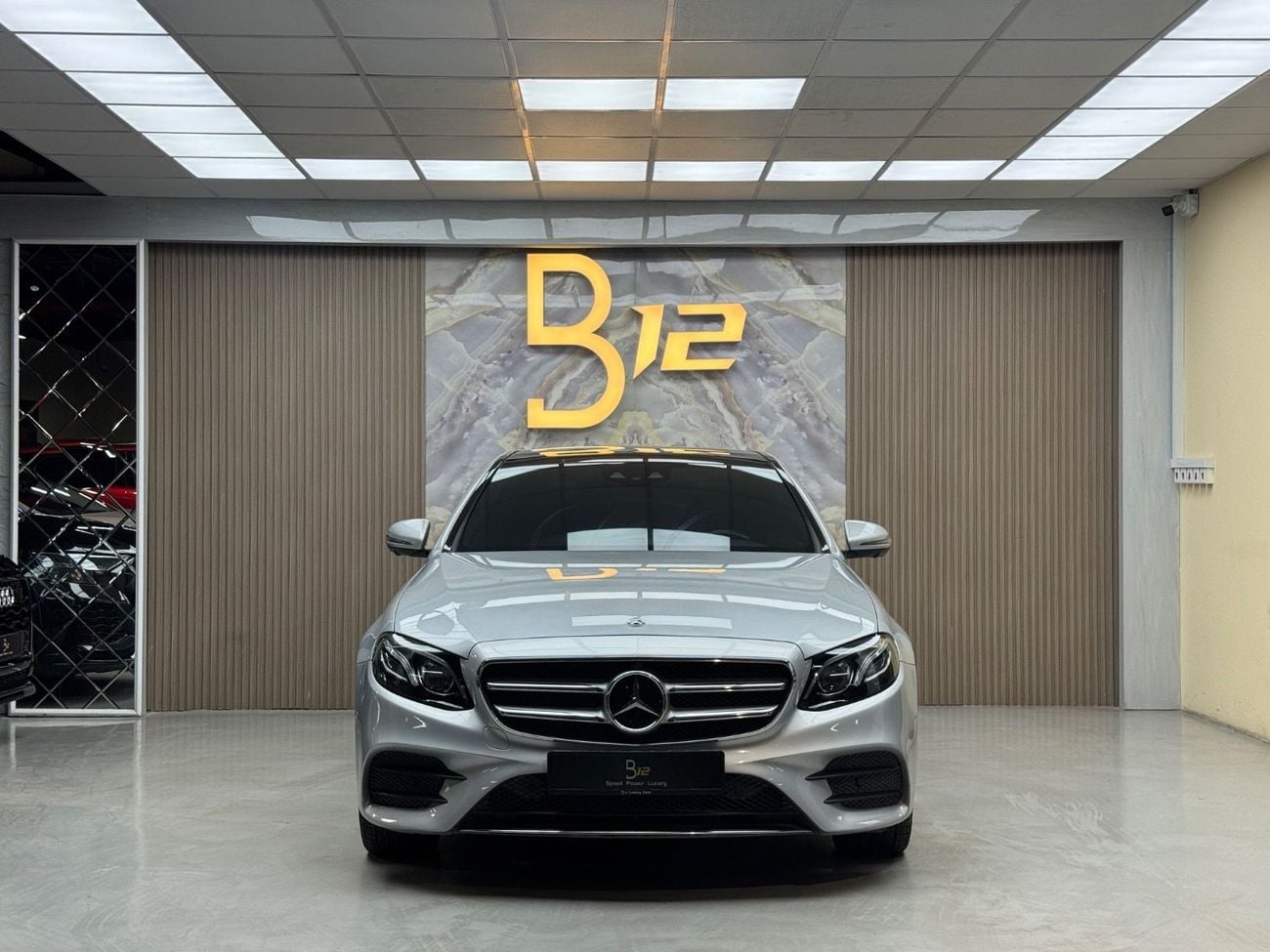 مرسيدس بنز E300 